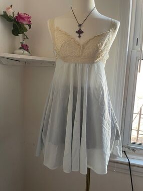 Lace-Trim Chemise Nightdress in Cream and Light Blue